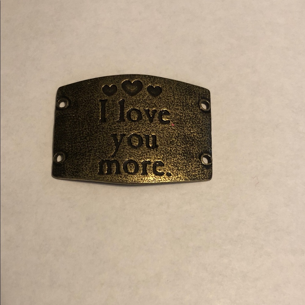 "I love you more." Lenny and Eva sentiment plates
